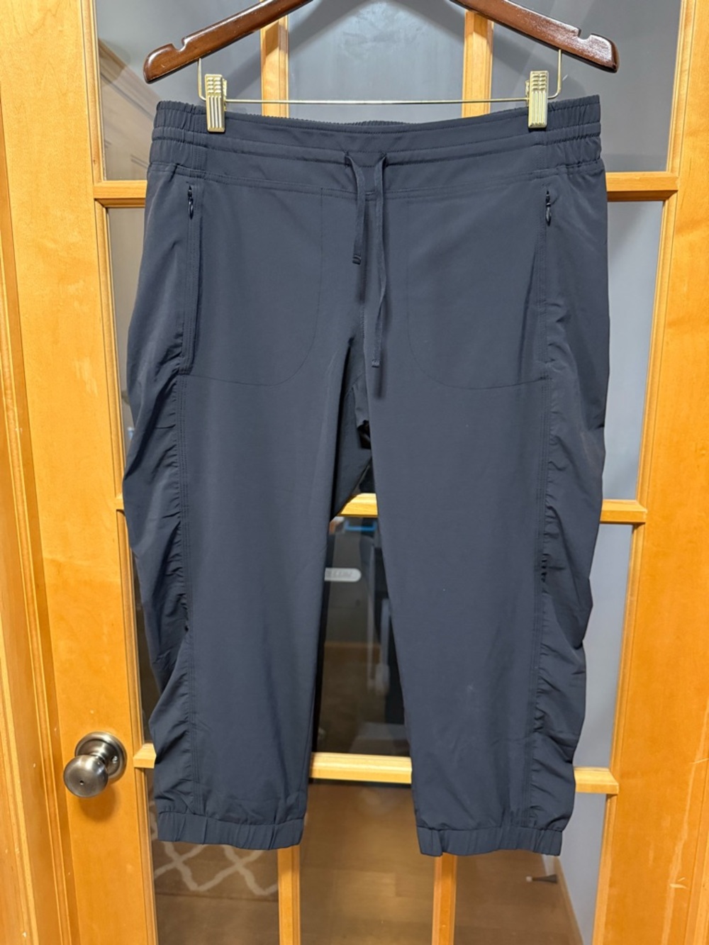 Athleta Black Capri Track Pants with Drawstring
